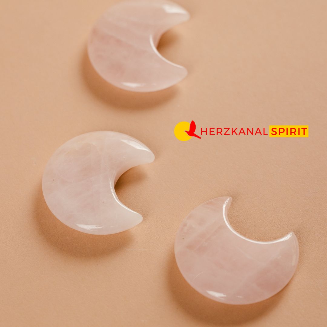 Dein mondförmiger Rosenquarz für Herzensrituale – Bild 2