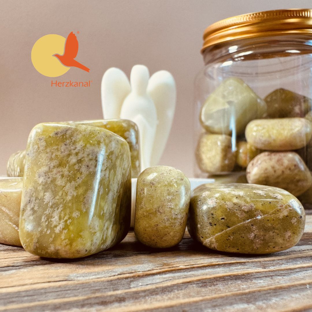 Limettengrüner Serpentin – Energiefluss, Chakrenharmonie & persönliches Wachstum – Bild 2